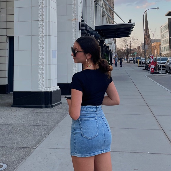 Meet your Posher, Sydney - Picture 1 of 1